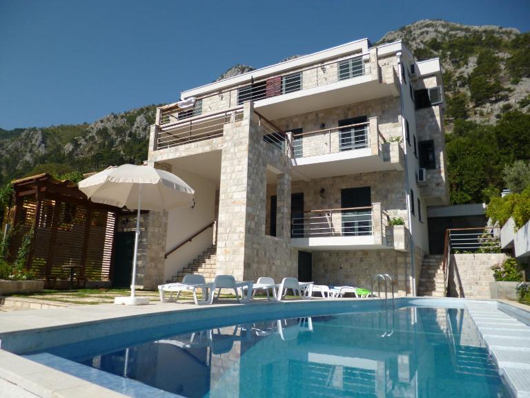 Villa "M Family" - B&B Cattaro