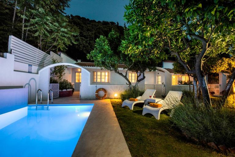 Amelie Villa - B&B Micsi