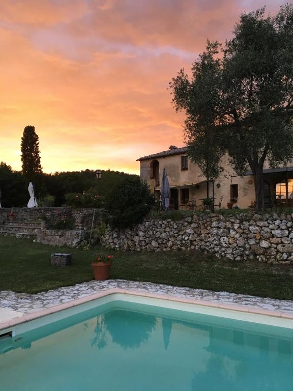 La Canonica Di San Michele - Chambres d'hôtes Monteriggioni
