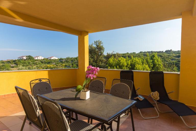 Apartment Julijana - B&B Krk