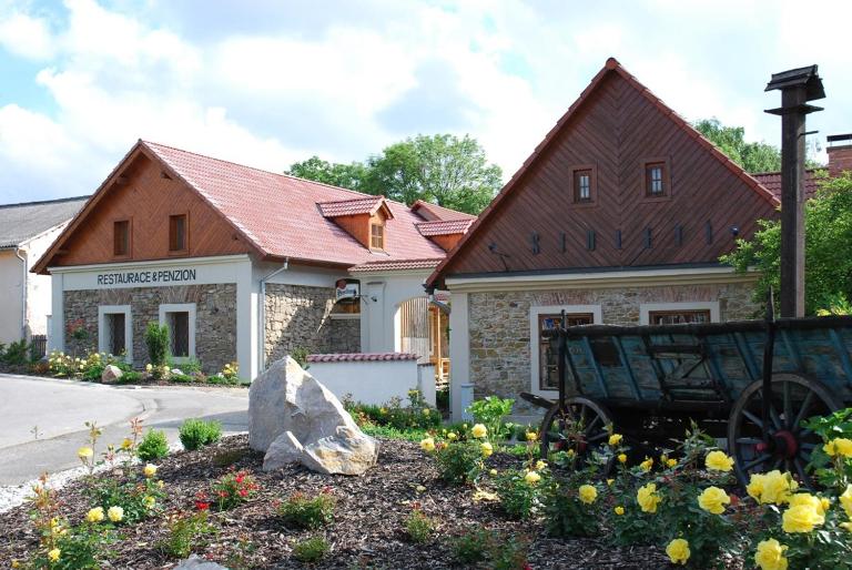 Penzion Ve stoleti - Bed and Breakfast Loděnice
