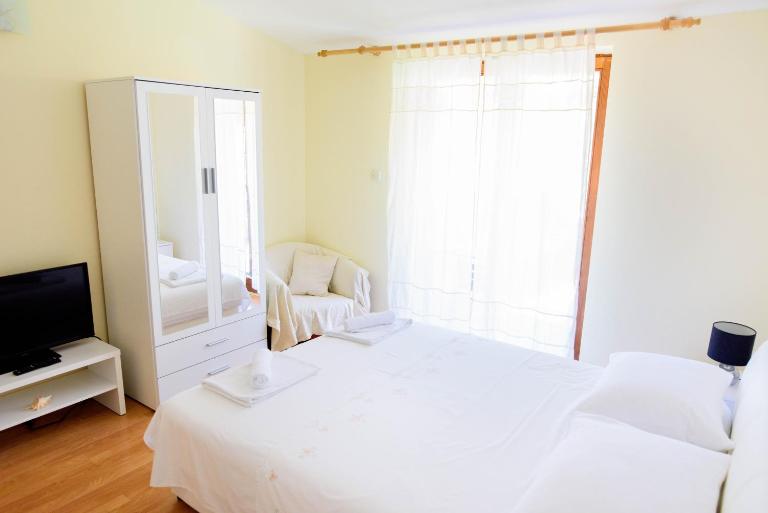 Apartment ANA Podstrana - B&B Podstrana