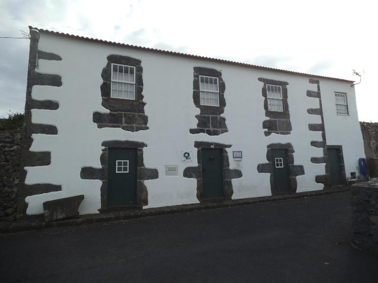 Casa da Madrinha Graciosa - B&B Trás dos Pomares