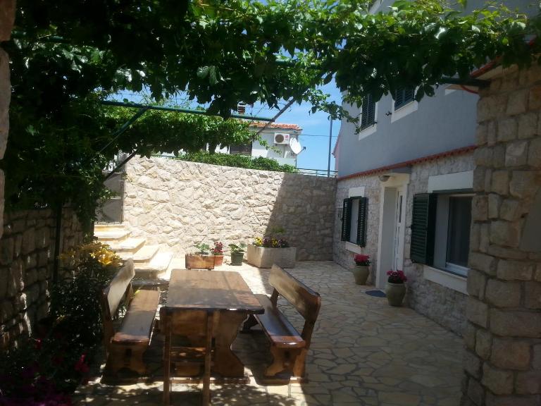 Apartment Jartic - B&B Betina