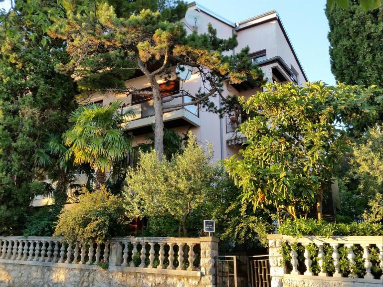 Apartment Zdravka - Bed and Breakfast Crikvenica