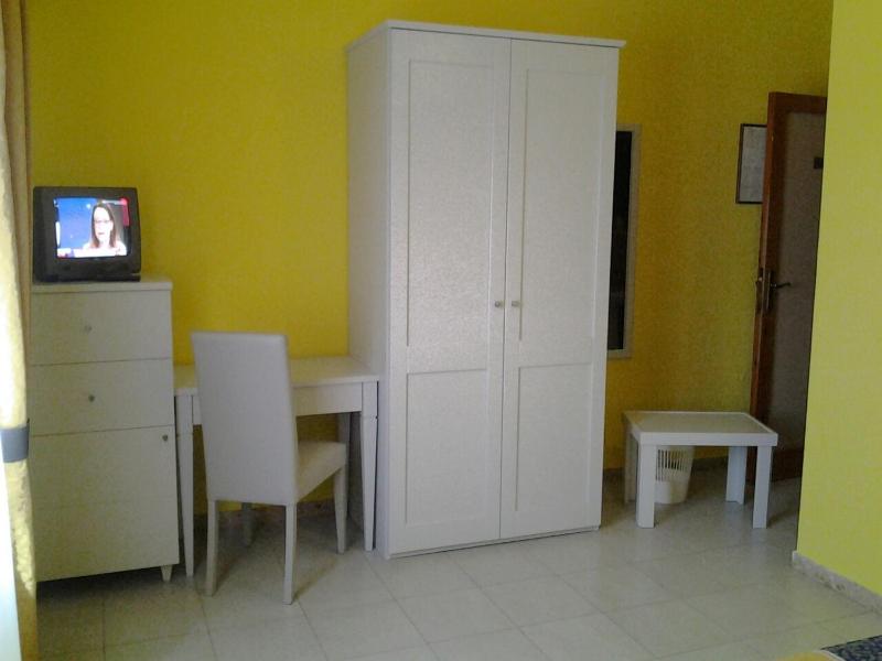 Double or Twin Room image 2