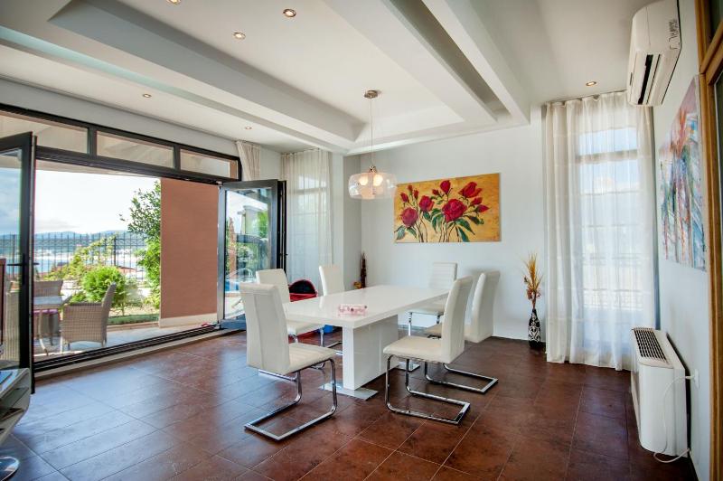 Luxury House on Buzhaka - image 18