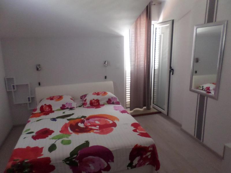 Apartment with Sea View image 4