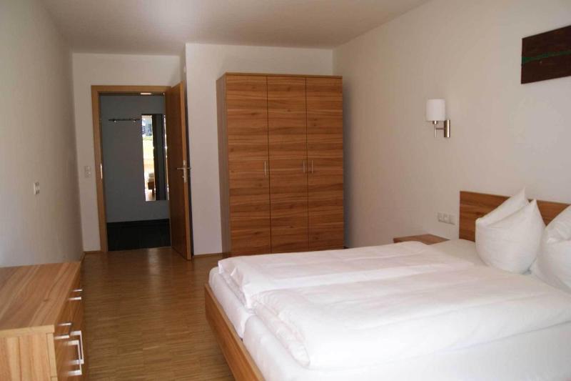 Deluxe Two-Bedroom Apartment image 2