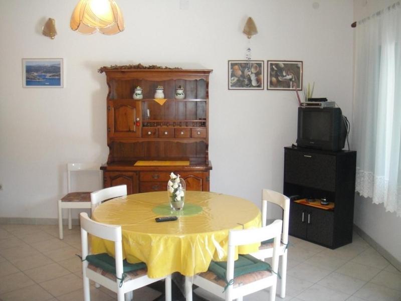 Two-Bedroom Apartment with Sea View image 3