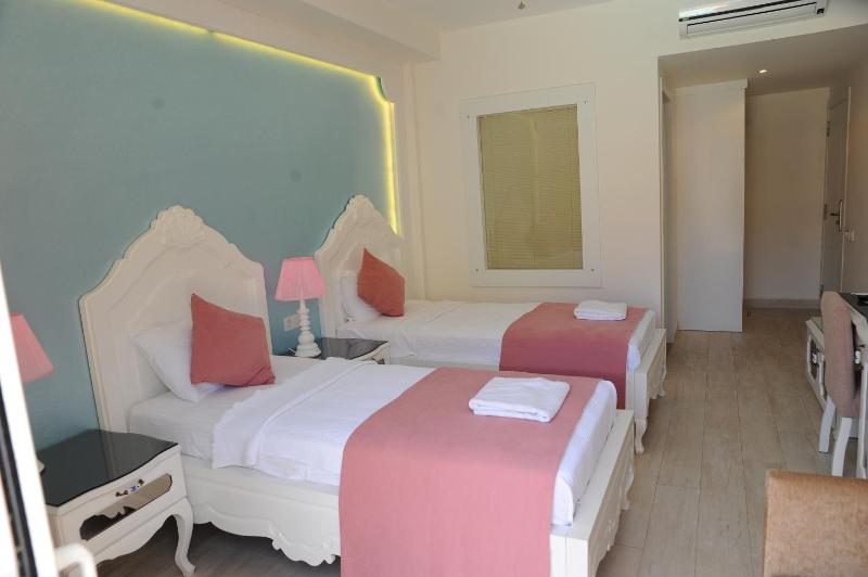 Double or Twin Room image 1