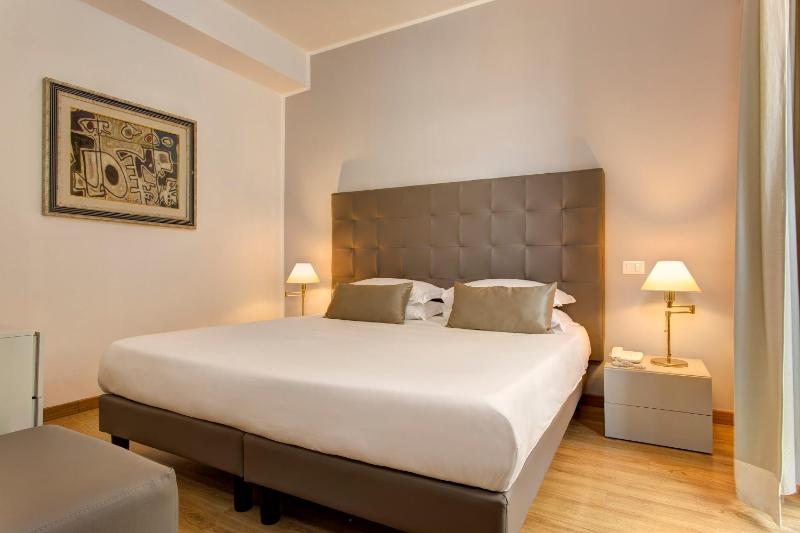 Suite with Sea View image 3