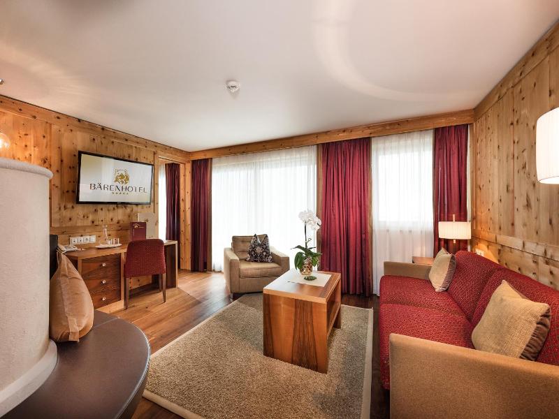 Suite with Sauna image 4