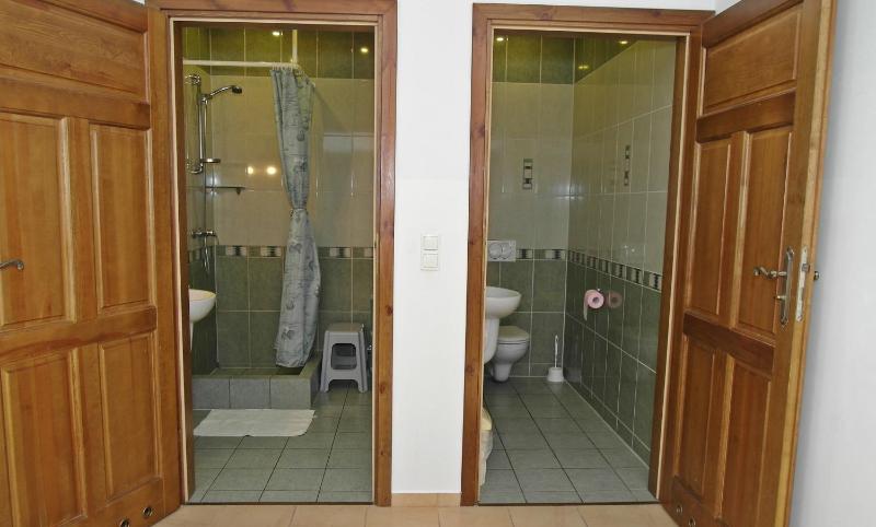 Standard Suite image 4