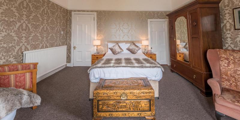 Superior Double or Twin Room with Sea View image 3