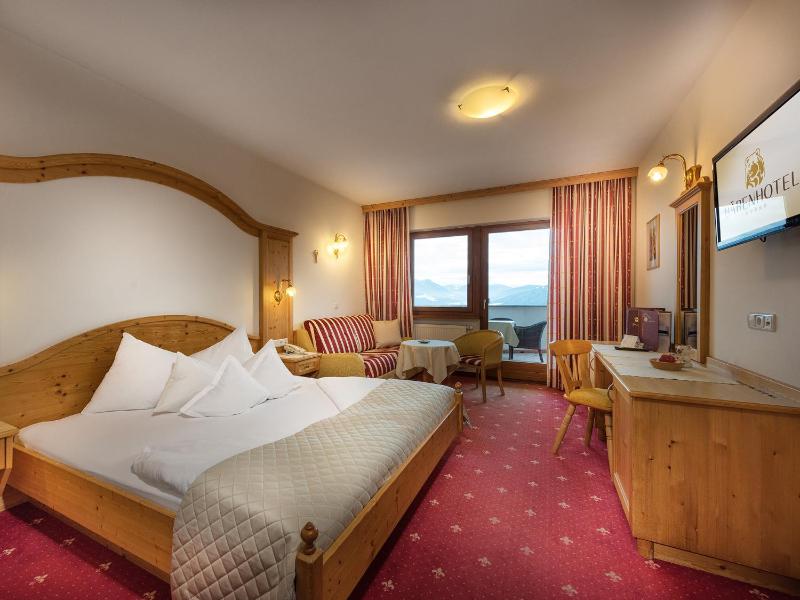 Comfort Double Room with Balcony image 3