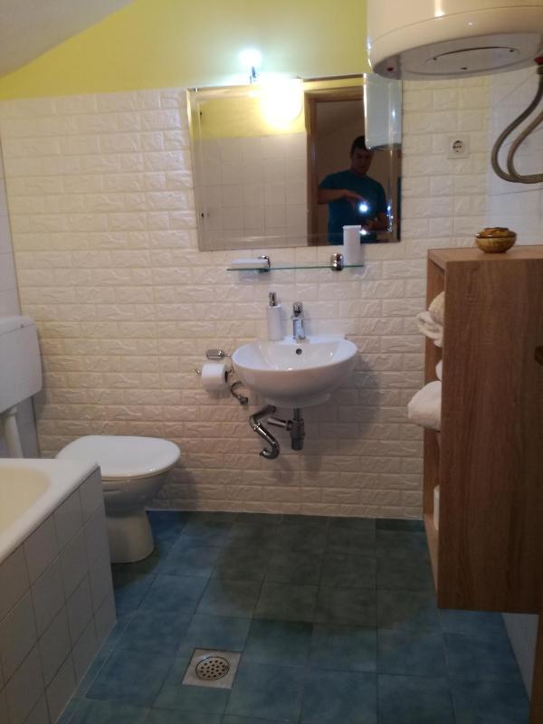 Studio Apartment with Sea View image 2