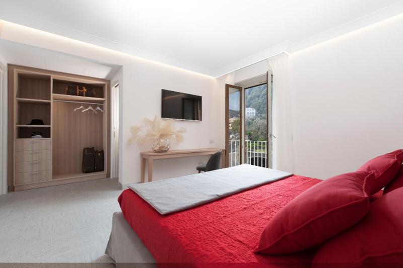 Ulisse Apartment - image 20