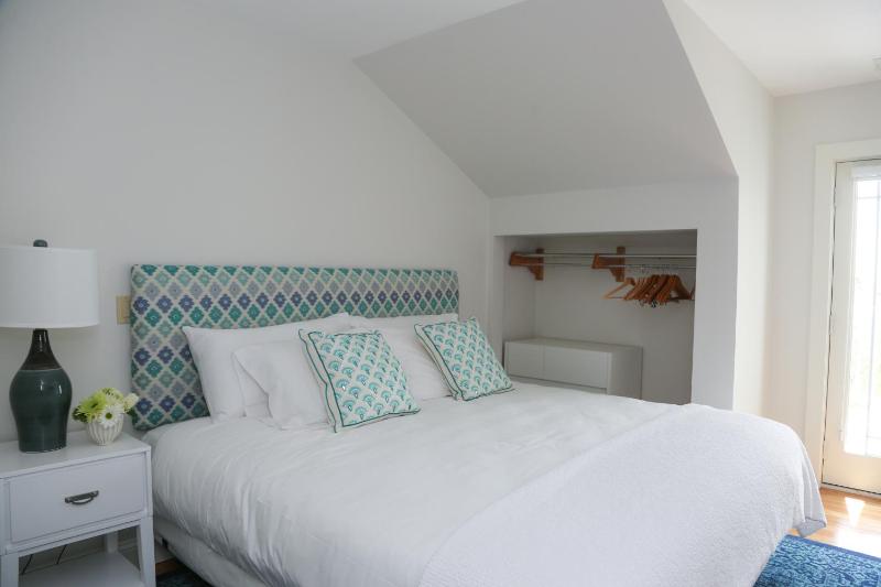 One-Bedroom Suite image 3