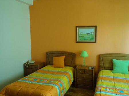 Double or Twin Room image 4
