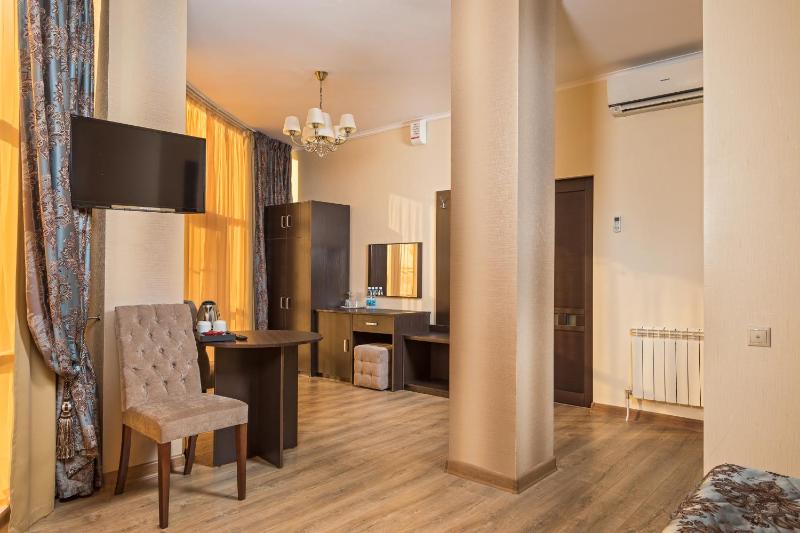 Standard Double Room with Sea View image 2