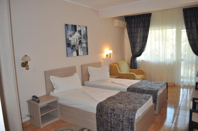 Hotel Regal - image 18