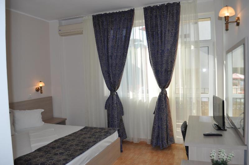 Hotel Regal - image 28
