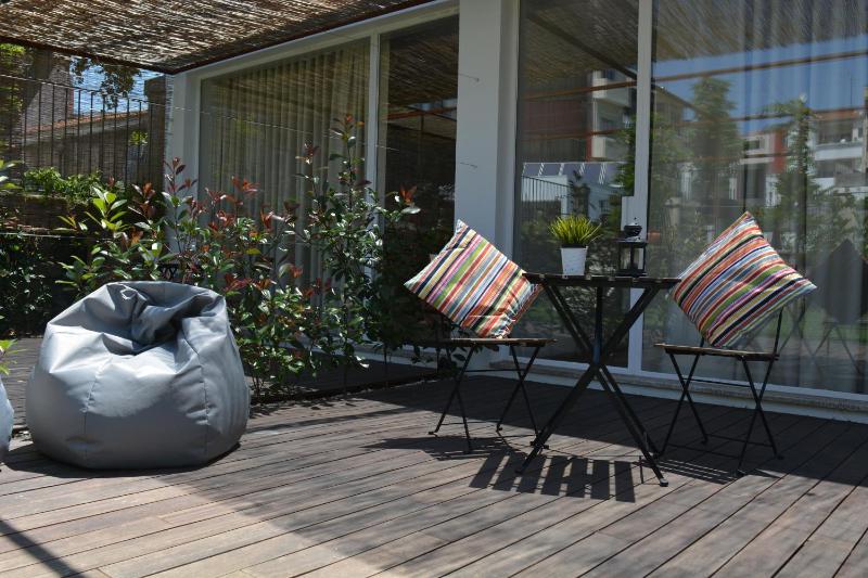 Studio with Garden View image 4