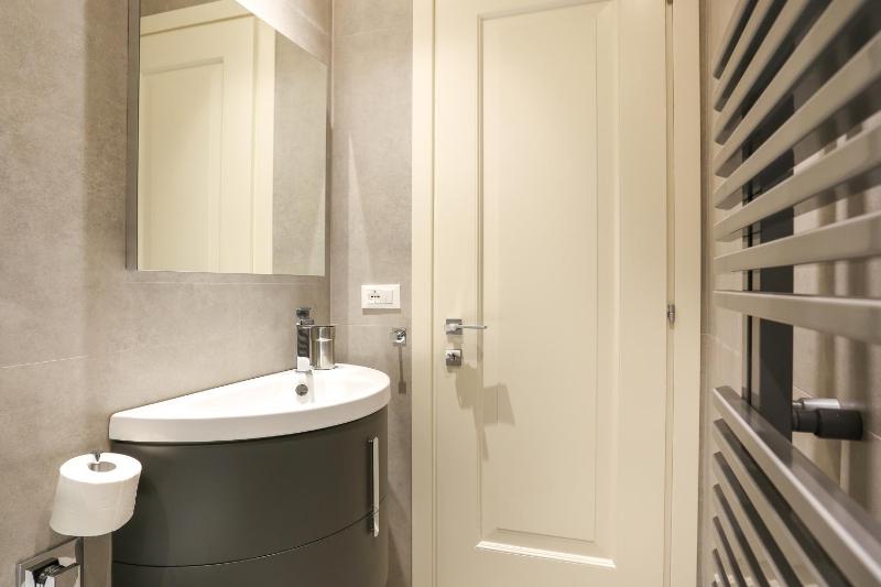 Rialto Suite 1602 - image 9