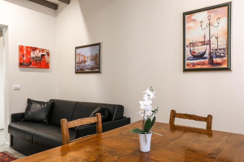 Rialto Suite 1602 - image 14