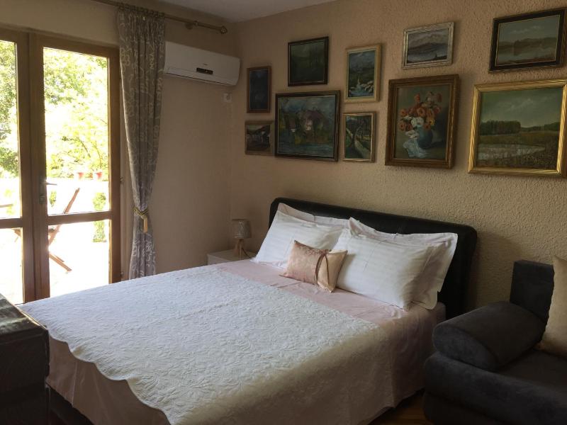 Studio with Balcony and Sea View image 2
