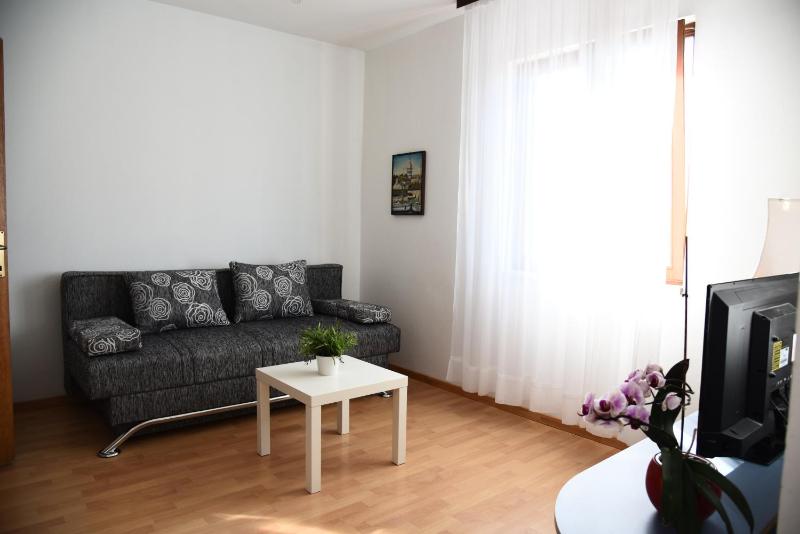 One-Bedroom Apartment with Balcony image 2
