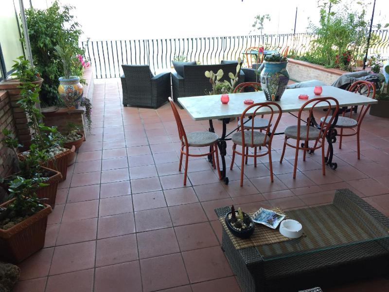 B&B La Terrazza Sul Mare Taormina - image 9