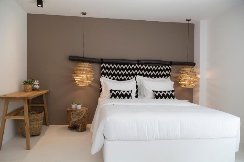 Two-Bedroom Suite with Private Plunge Pool image 3