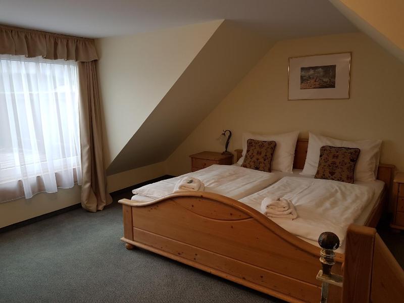 One-Bedroom Apartment (4 Adults) image 4
