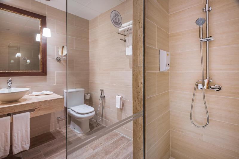 Superior Double or Twin Room image 2