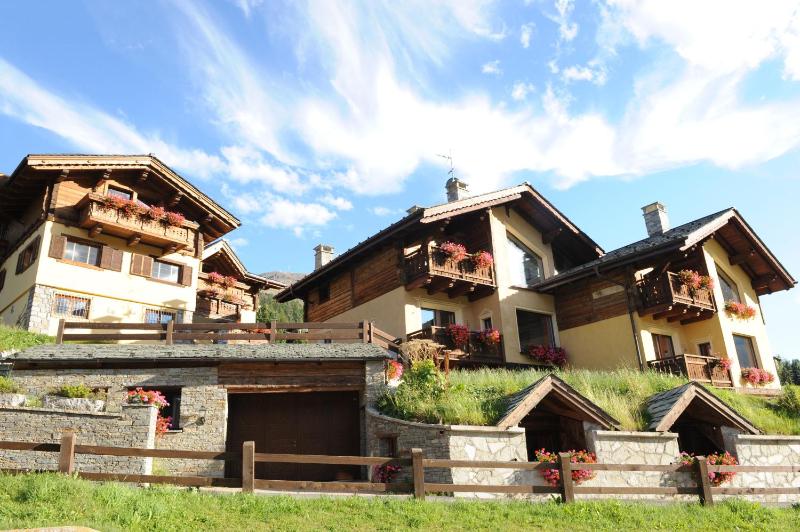 Chalet Garden - image 24