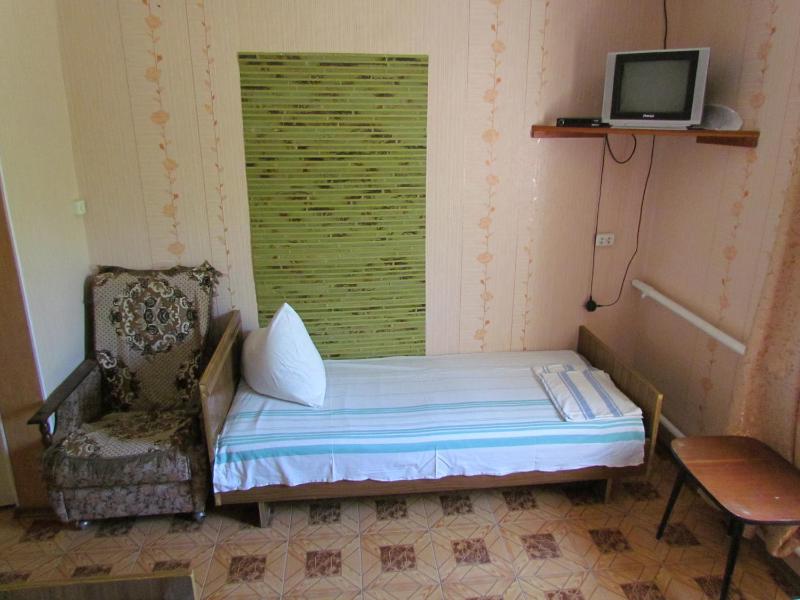 Family Room with Private Bathroom image 2