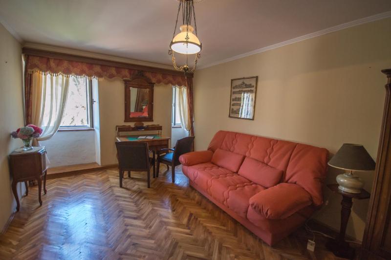 Apartment with Sea View image 3