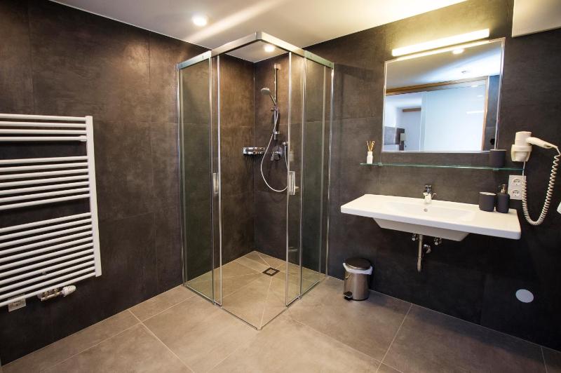 Superior Apartment image 2