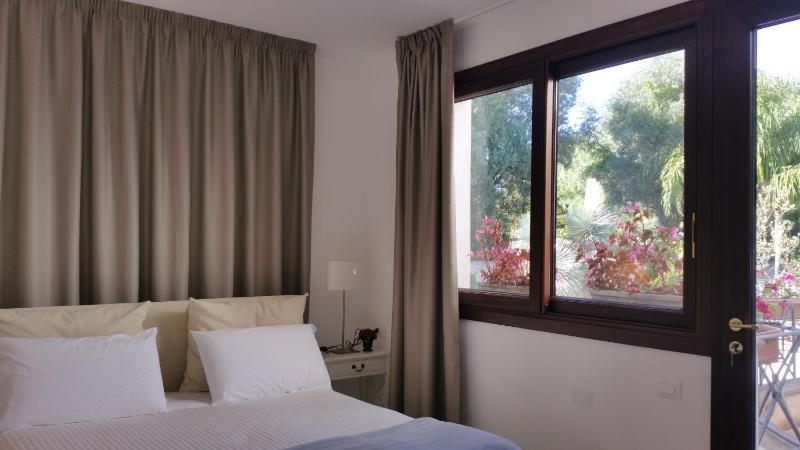 Quadruple Room with Balcony image 2