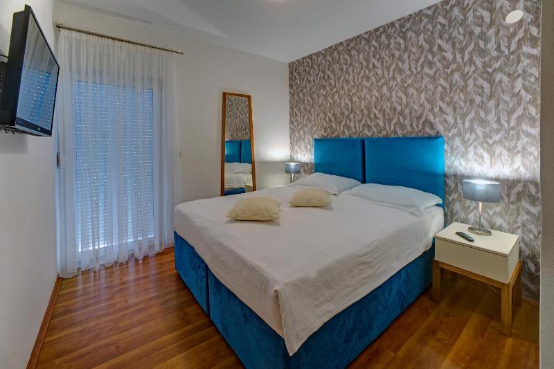 One-Bedroom Apartment - Annex image 3