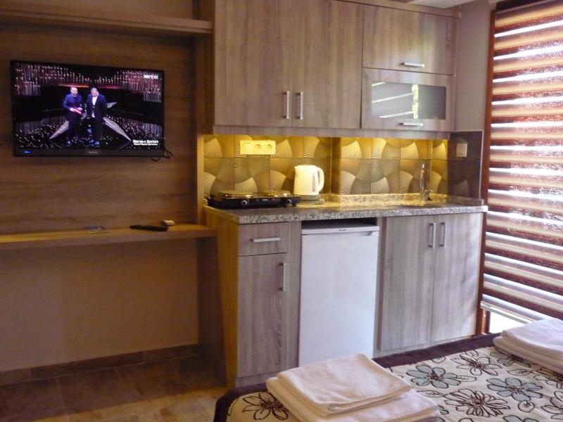 Double Room with Terrace image 4