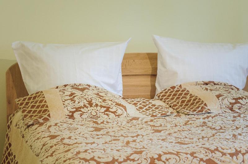 Large Double Room image 3