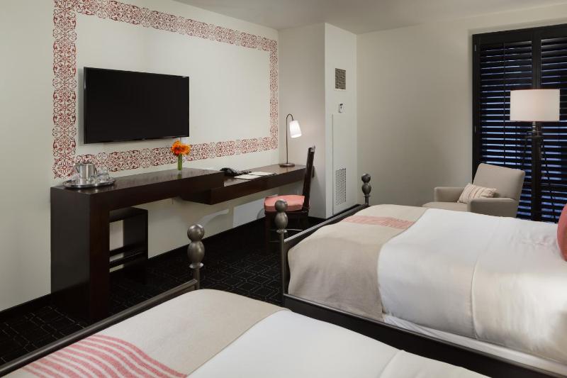 Hotel Valencia Riverwalk - image 9