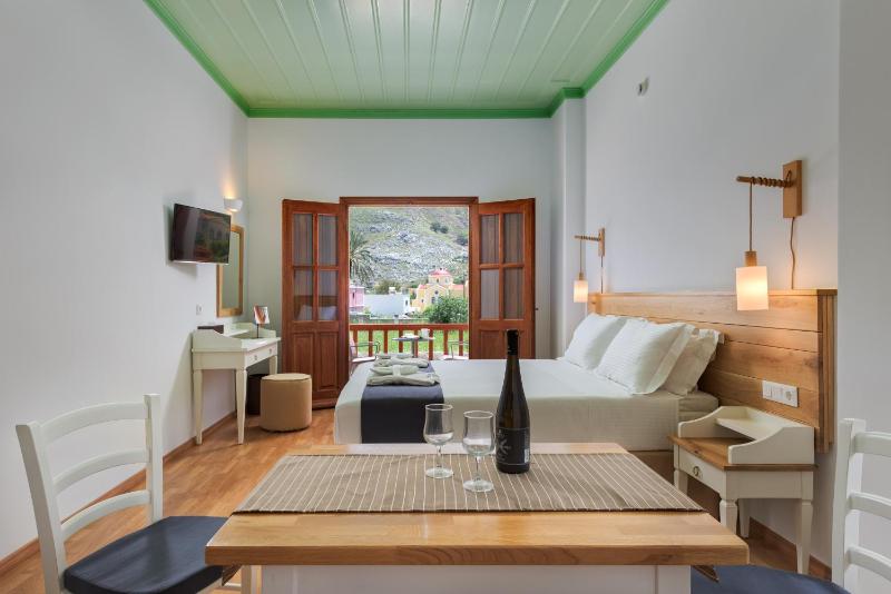 Superior Apartment with Private Veranda and Sea View image 4