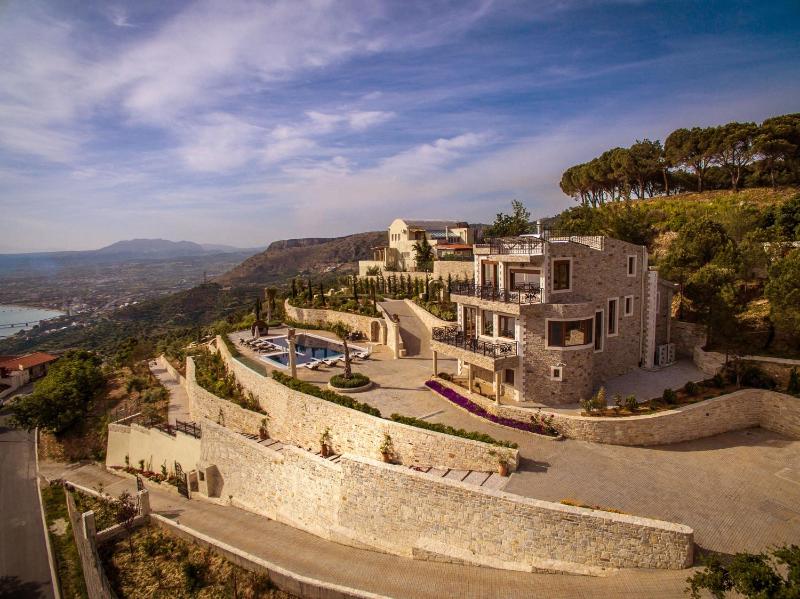 Villa Bella Mare Wine Dark Sea Villas - image 7