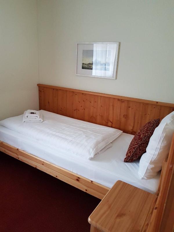Comfort Twin Room image 2