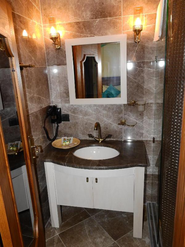 Suite with Balcony image 2