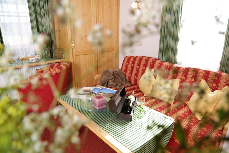 Deluxe Double Room with Balcony image 4